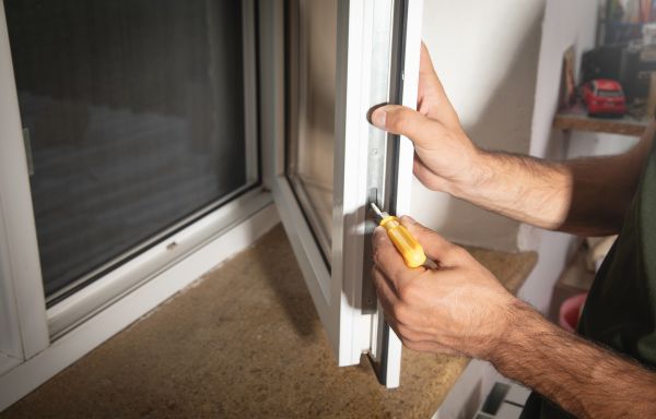 Cost of Dual Pane Window Repair in Gaithersburg
